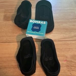 Bombas Low Cut No Show black socks size small.